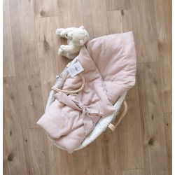 Муслиновое одеяльце на выписку "Бежевое спокойствие"